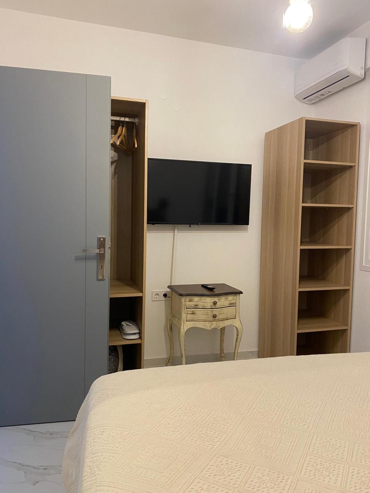 Ellis-Suites Nea Peramos Kavala Exterior foto